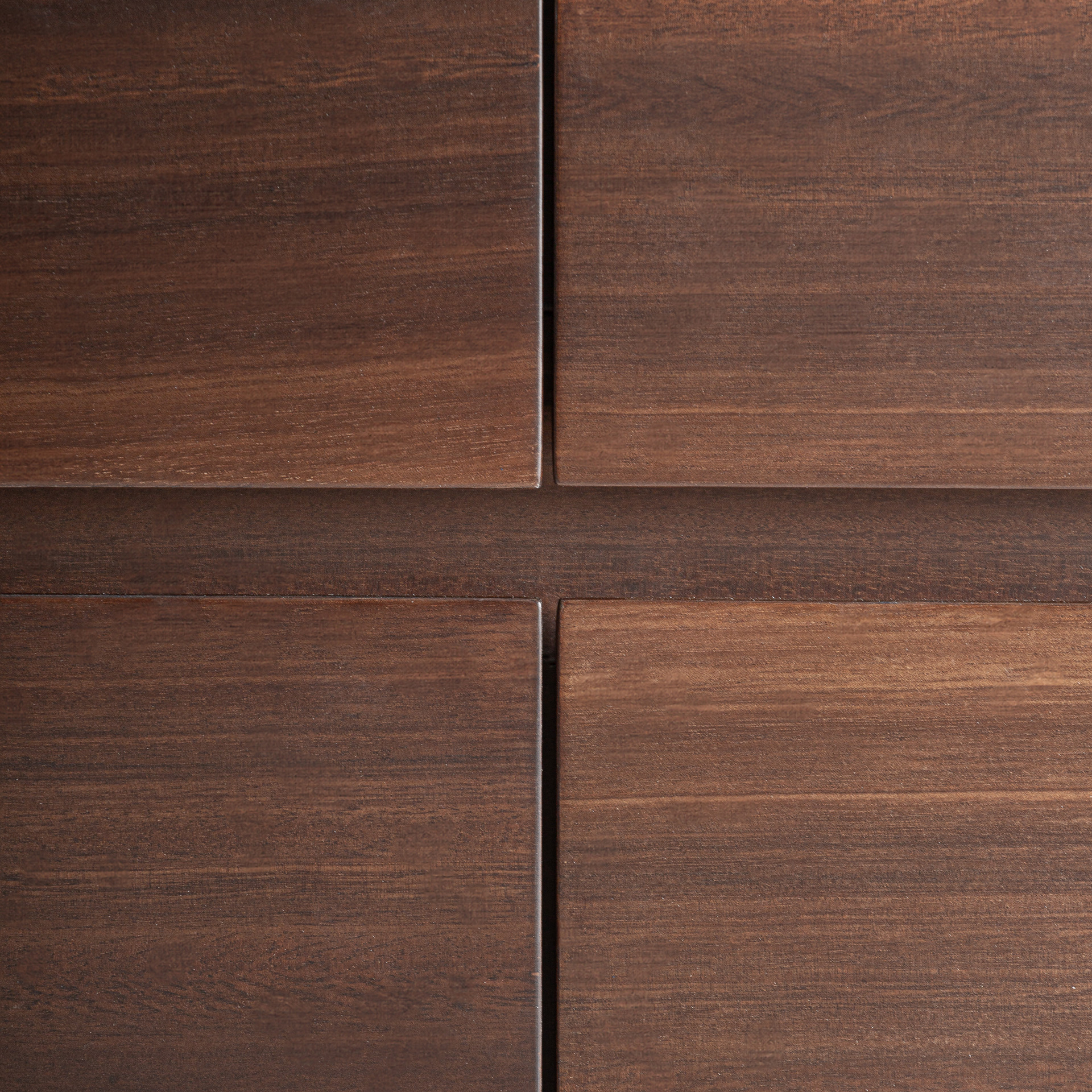 Комод Vical Kandern 37563, 140х45хh76 см, из шпона эвкалипта и искуственной кожи, бежево-коричневый